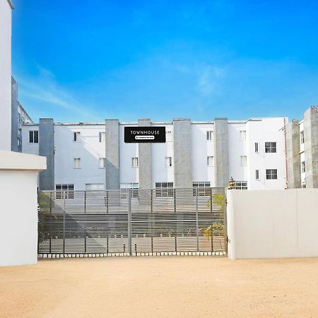 Hotel Super Townhouse Mancheswar Industrial Estate Bhubaneswar Zewnętrze zdjęcie