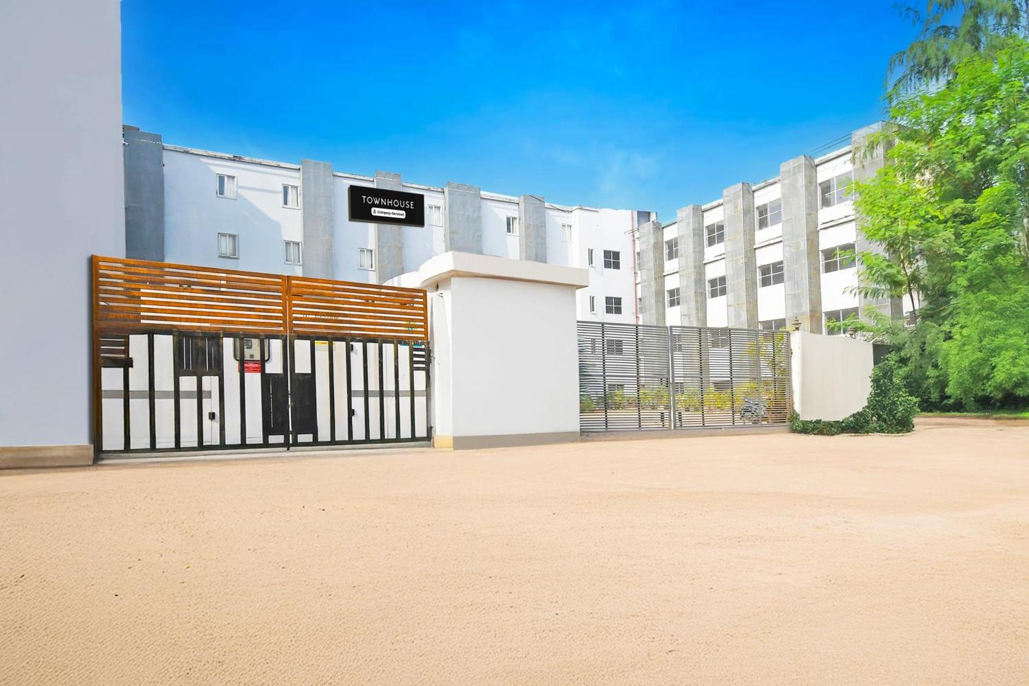 Hotel Super Townhouse Mancheswar Industrial Estate Bhubaneswar Zewnętrze zdjęcie